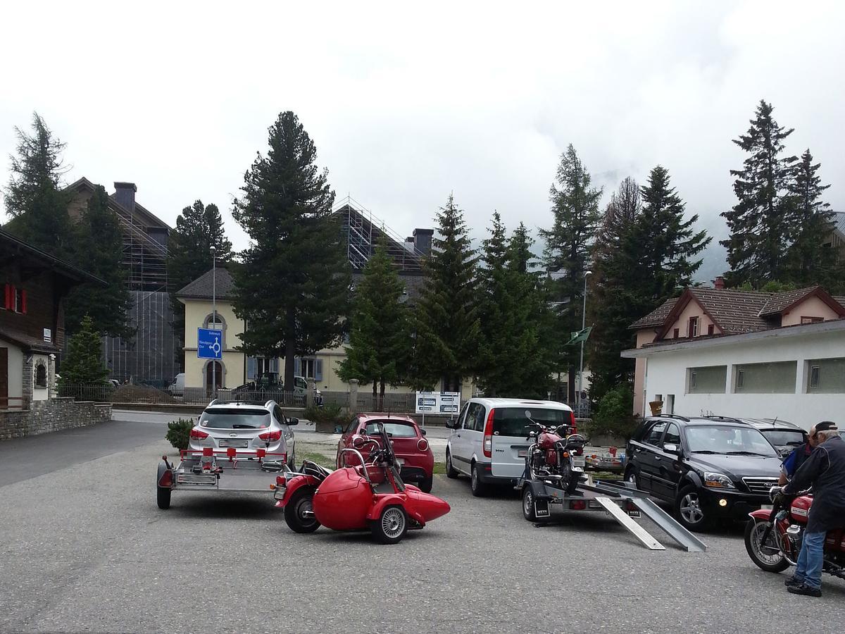 Casa Popolo Andermatt Hostel Exterior photo