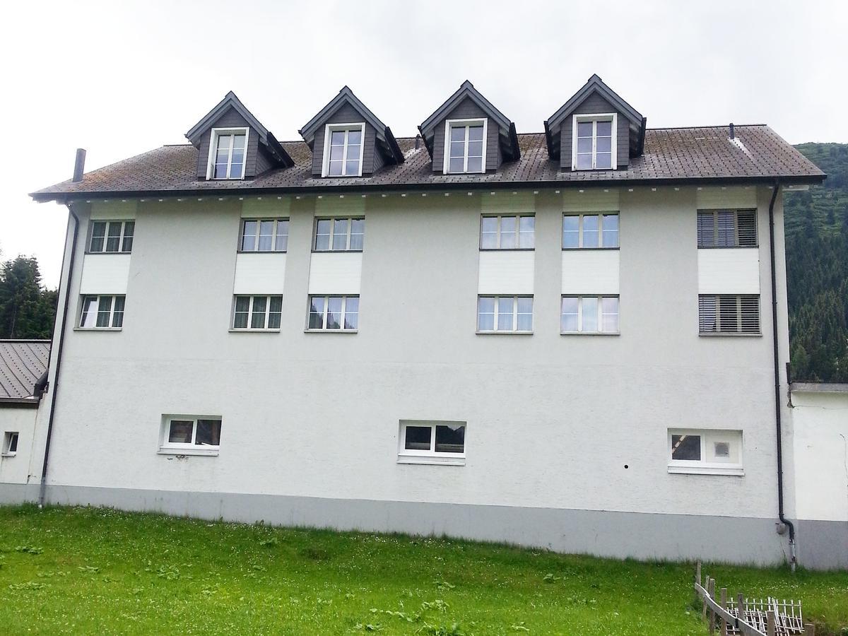 Casa Popolo Andermatt Hostel Exterior photo