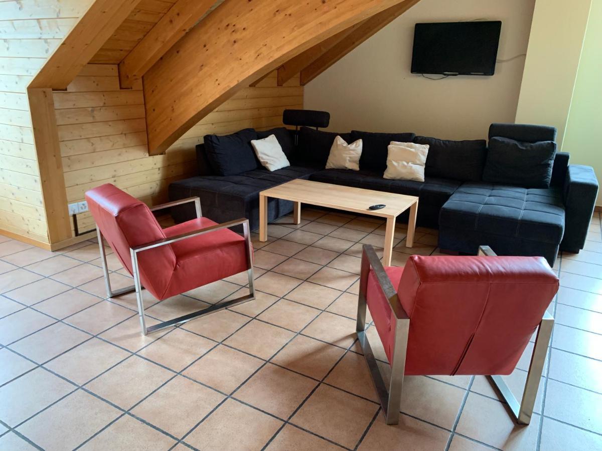 Casa Popolo Andermatt Hostel Exterior photo